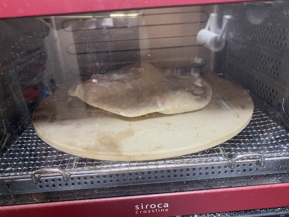 waka_sorahogiya's tweet photo. ほんとー?
本当にわたし、高熱出した状態で寝込んだ時に、これ食べたくなるの??
😂😂😂
スーパーでは入手できない乾燥ヒヨコ豆も念のためポチった
明日は朝から仕込んで、夜 #ファラフェル🧆作ってるかも🤣
ホブズを追加して焼くか、迷い中笑
#arabicbread
#khobz
#アラビックパン
#ホブズ https://t.co/vH9JPctcQ4