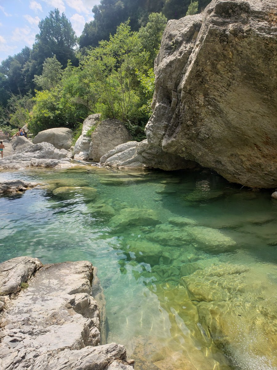 KumaHiguma1's tweet photo. Ligurie, à qq km de la frontière française https://t.co/ctL0ayfbqW