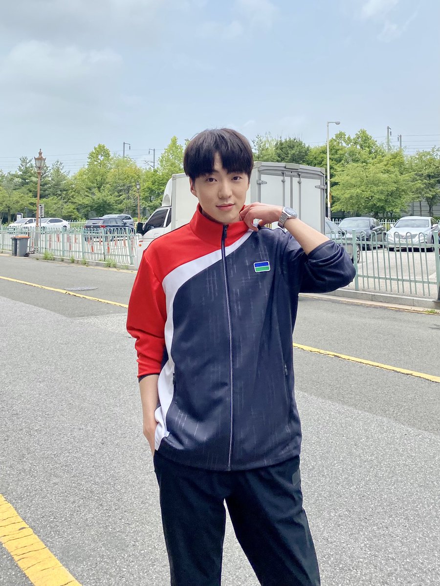 official_yoon_'s tweet photo. 그동안 태선이 많이 사랑해줘서 고맙습니다💙🙏🏻💙🙏🏻 https://t.co/fqGMLqOEDn