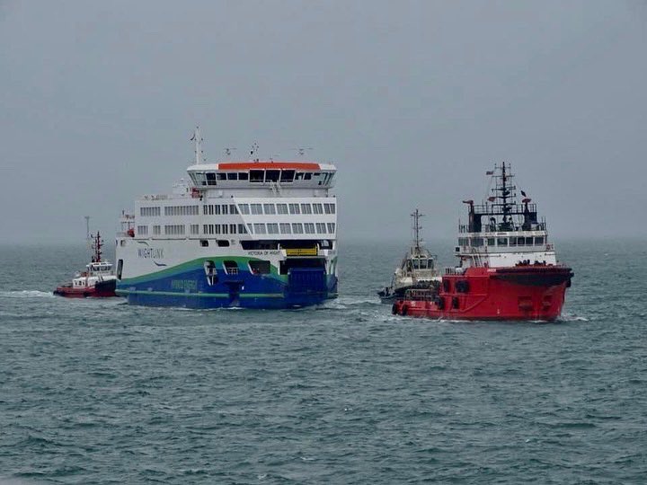 wightlink1's tweet photo. On this day back in 2018 @wightlinkferry Ferries Victoria of Wight arrived in a very wet solent for the first time after her journey from Turkey, 3 years later she has become a permanent fixture on the solent as Wightlinkโs flagship! โด #victoriaofwight #wightlink #3years https://t.co/dqtVR7abs6