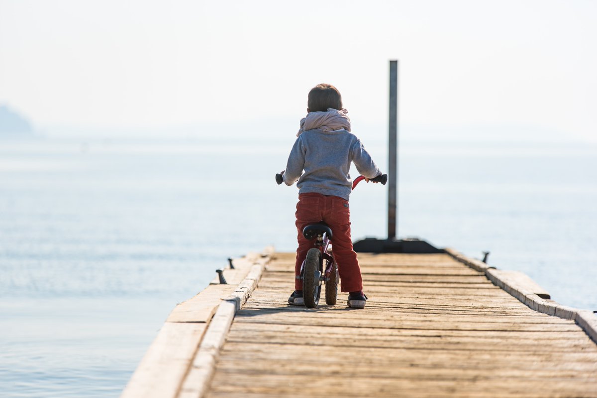 OCCUPER LES KIDS CET ÉTÉ ☀️

⚽️ Stages de #sport,
🎨 Ils préfèrent dessiner ? Atelier de #dessin
✈️ #voyage culturel en famille : visite de villes et de musées
🌊 Camping ou vacances à la #plage
🚲 Balade à vélo ! 

Et vous ? Comment occupez-vous vos enfant l'#été ?