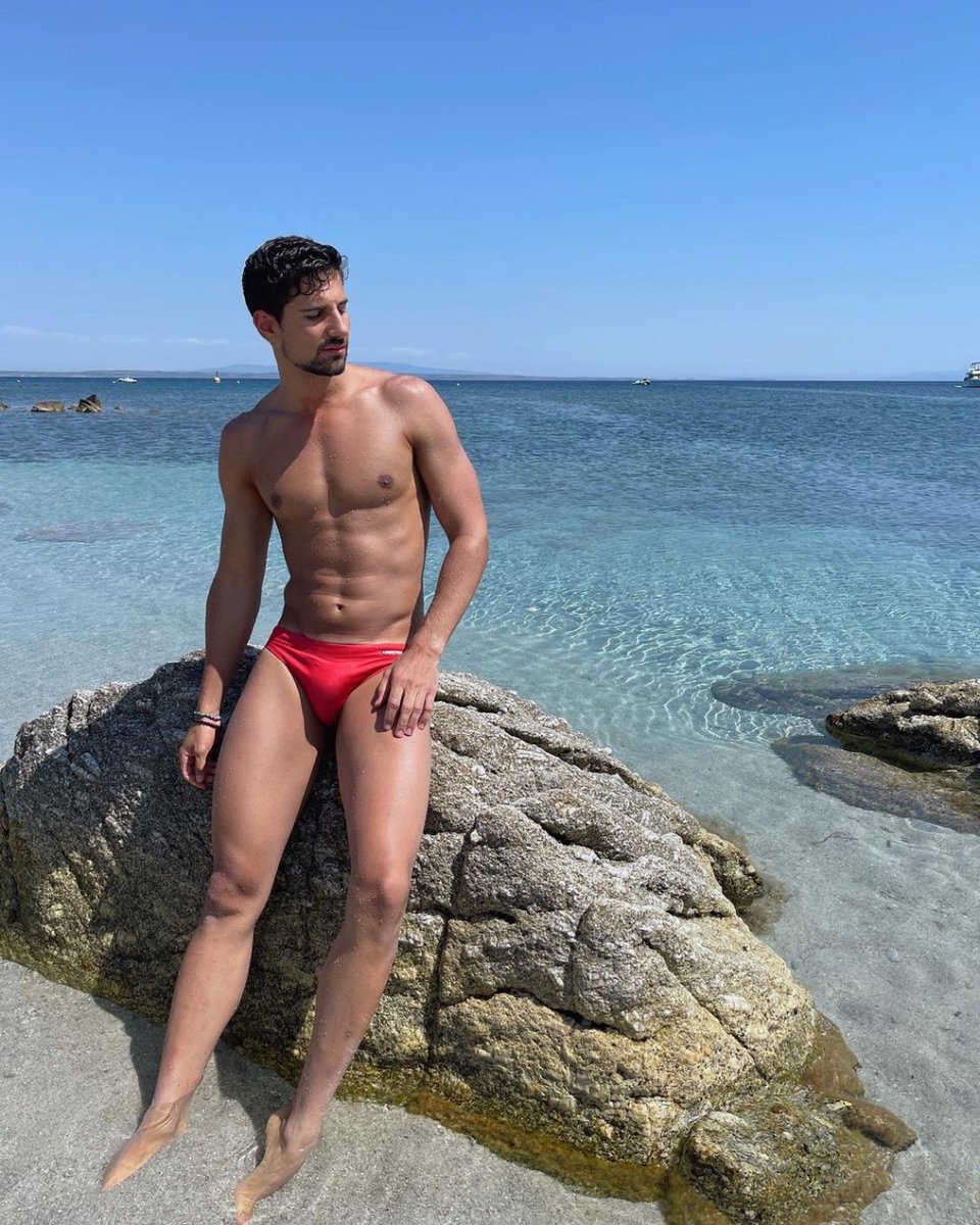 MedmenMagazine's tweet photo. Ft. @Matteo.zappella 
-
#mediterraneanmen 
#mediterraneanvibes https://t.co/NlNxCwA3sP