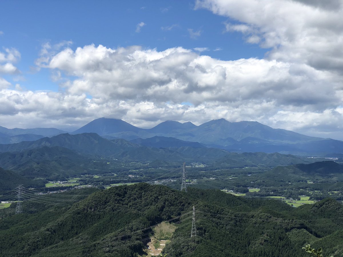 h908us's tweet photo. #古賀志山
暑かった https://t.co/k4w1R1IC5j