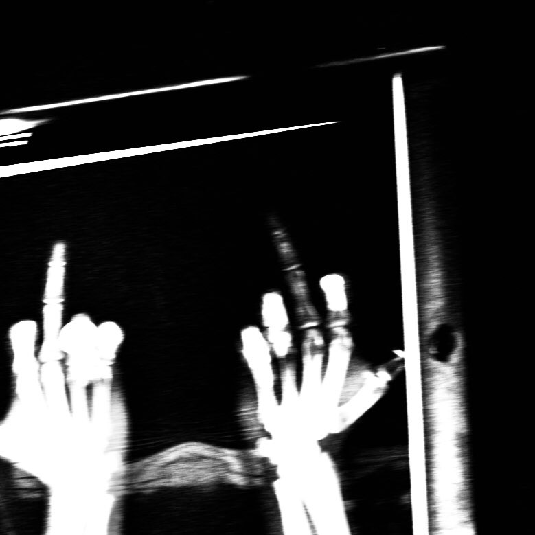 SI4BiAS's tweet image. ⠀⠀⠀demons feedin' on my soul
⠀⠀⠀⠀♰ ⠀⠀⠀⠀i'm a fuckin' ghost now