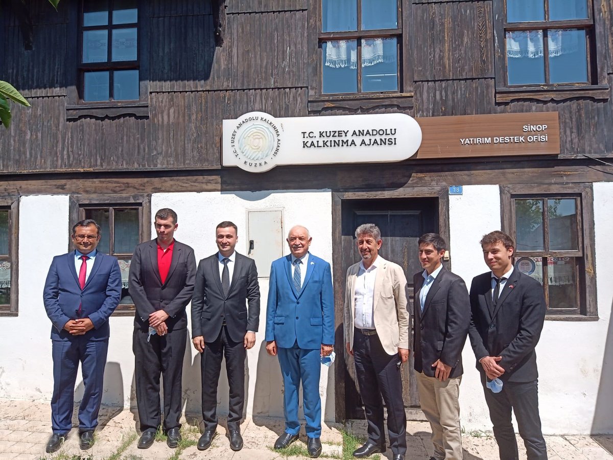 #Paraguay'la Ticaret İçin İlk Resmi Adım Atıldı

#Sinop'ta resmi ziyaretlerde bulunan Büyükelçi Ceferino Adrian VALDEZ PERALTA'ya, TR82 Bölgesi Yatırım Ortamı bilgilendirme sunumu yapılırken iki ülke arasında ticaretin geliştirilmesini amaçlayan bir protokol taslağı sunuldu. 🇵🇾🇹🇷