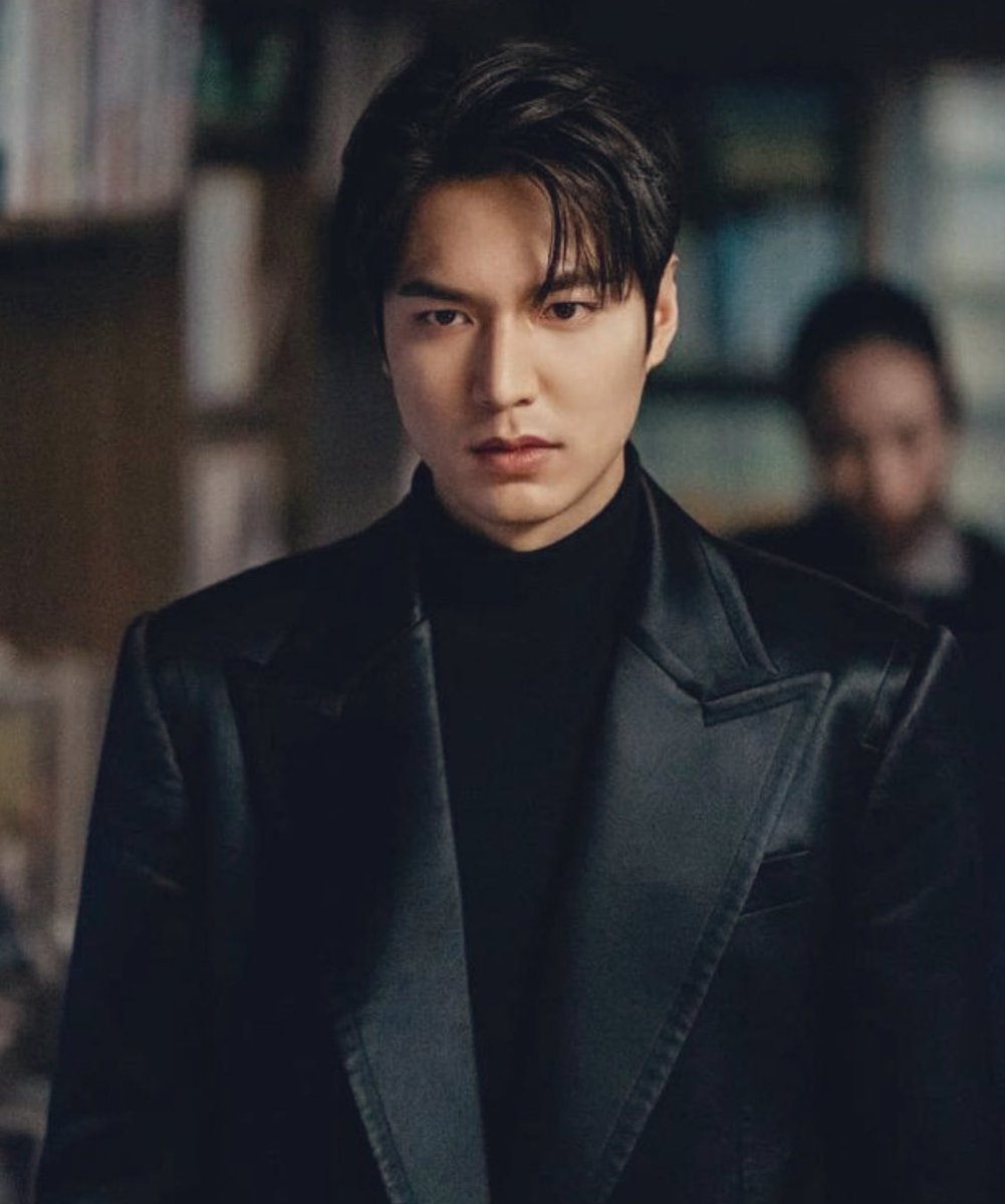 король вечный монарх сквозь время. король вечный монарх дорама. вечный монарх отзывы. Kim yong-ji король вечный монарх. ким суен писатель.