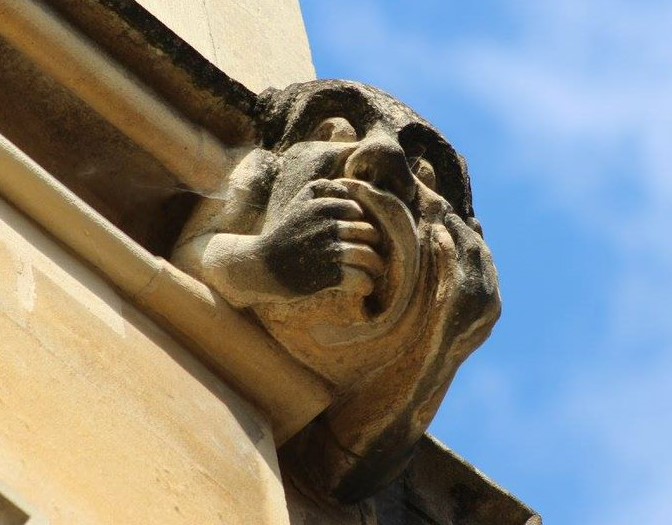 school_of_arch's tweet photo. It feels like everyone, even the gargoyles, are nervously awaiting #alevels2021 this morning.  Good luck especially to our candidates for #ArchandAnth.
@OxOutreach @UniofOxford https://t.co/UwZNU25LjT