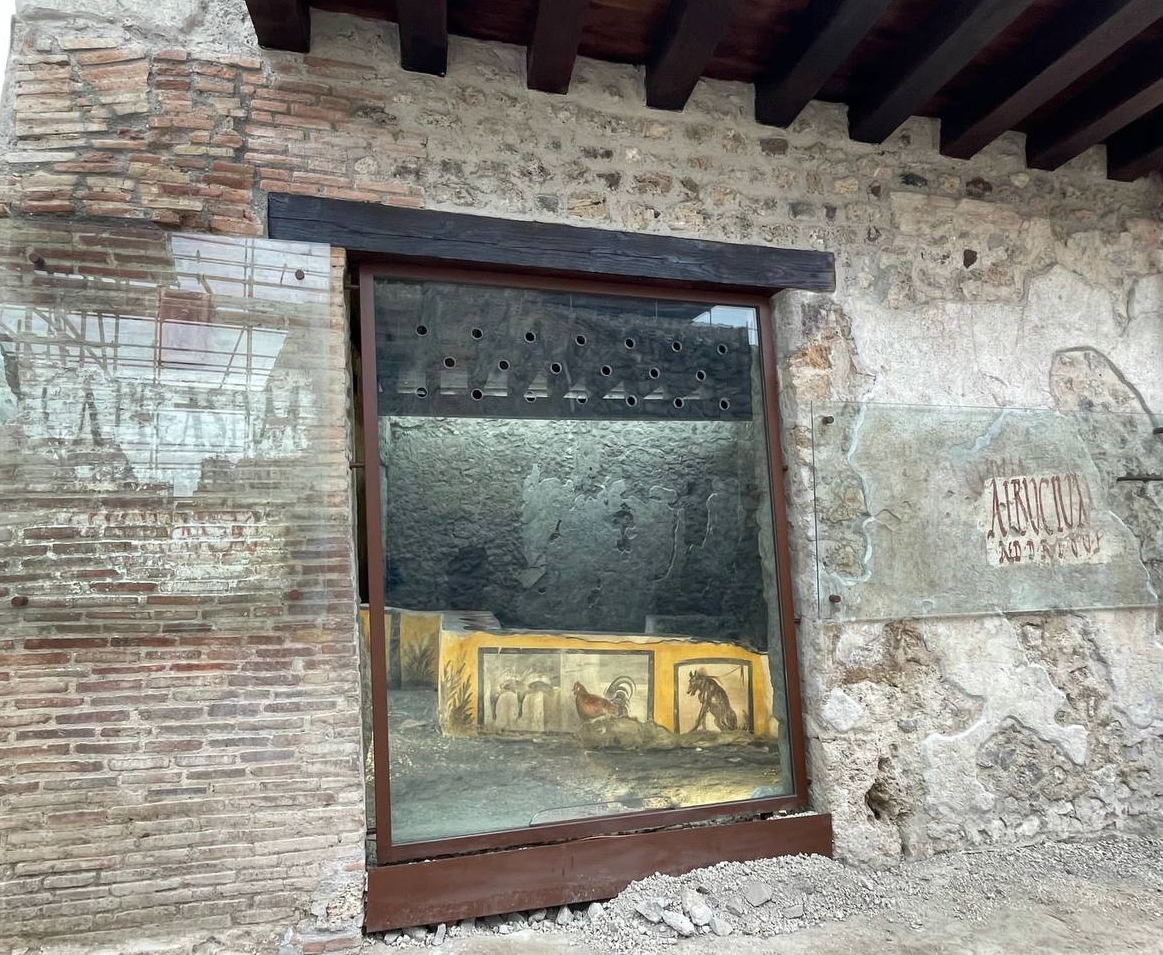 pompeii_sites tweet picture