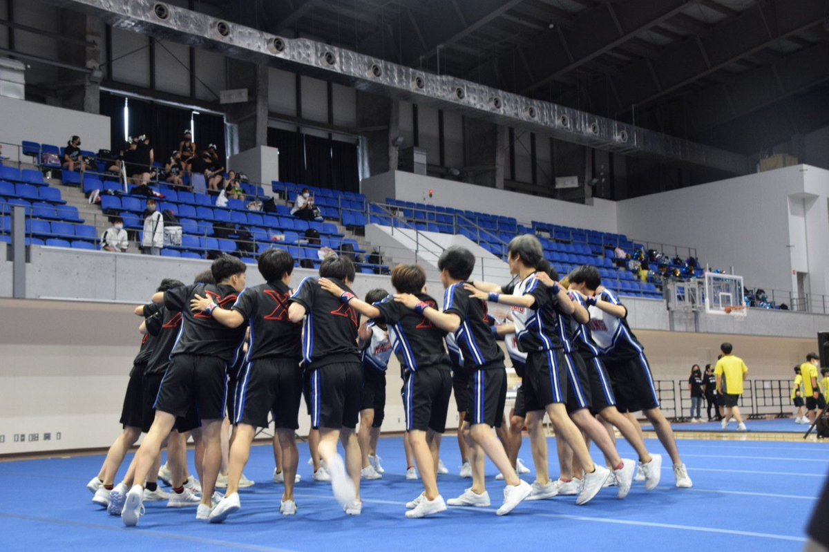 MAXONS_official's tweet image. 【👑KOC Festival 2021👑】
8/7(土)に開催された
King of Cheerleaders' Festival2021に
MAXONSも出場いたしました🎉

様々な男子チアチームの演技に刺激を受けながら、僕たちも全力でペイフォンの演技を披露することができました🤩

#KOCF #チアリーディング #男子チア #都立大 #MAXONS #マクソンズ
