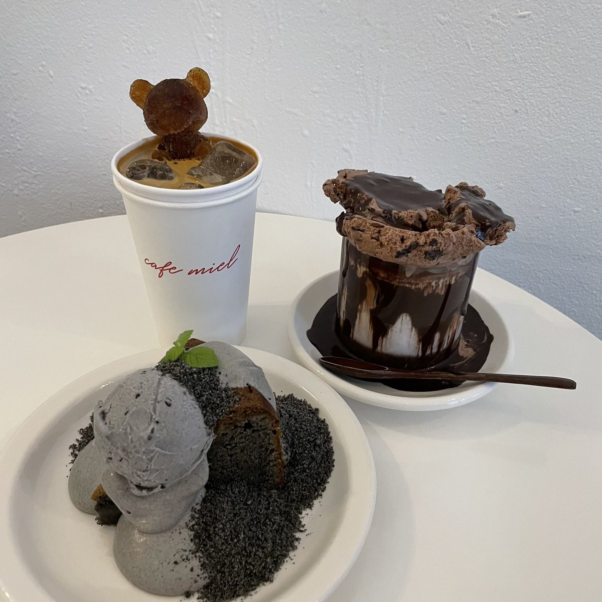 malkong____'s tweet photo. 수영아 단것두 머겅 https://t.co/8u8qCXQP3l