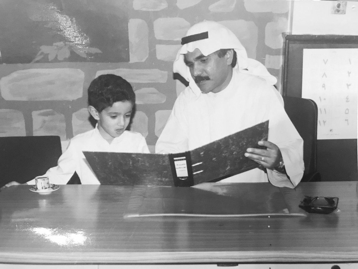 kha_alhasan's tweet photo. عندما تـدفن ابـوك وتـرجع .. فعلم أنك دفنت أخر إنسان كان كل همه أن يراك احسن منه .. https://t.co/4tbDPOVE4M