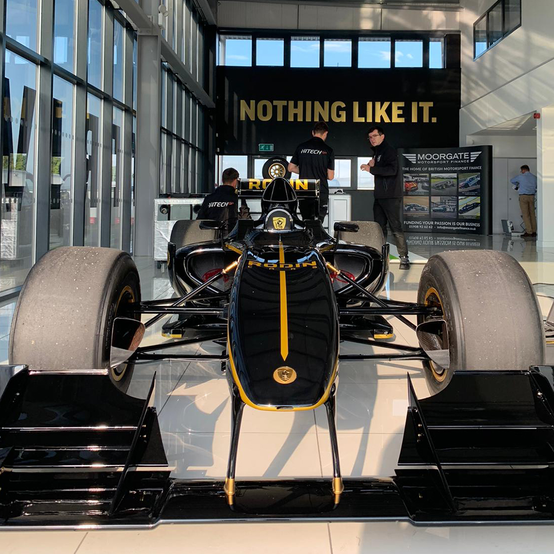 RodinCars's tweet image. 30 minutes until track time! Some last minute prep on the #rodinfzed thanks to our support partners @HitechGP - before @LiamLawson30 takes it out on the @DoningtonParkUK circuit for the @aSUPERCARDRIVER #michelinsecretmeet. 

Watch the event live here: youtu.be/uiw9AF5dASk