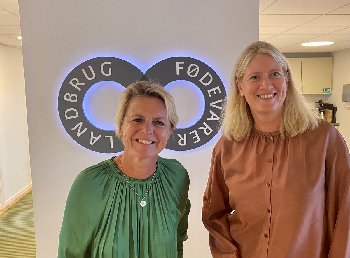 Godt møde med <a href="/lykkefriis/">Lykke Friis</a> i går.

Jeg er glad for at være en del af bestyrelsen i <a href="/thinkeuropa/">Tænketanken EUROPA</a> 🇪🇺

Vi talte om nødvendigheden af en aktiv udviklings- og handelspolitik og naturligvis det kommende kanslervalg i Tyskland, som også kan påvirke danske fødevarevirksomheder 🇩🇰🇩🇪 #eudk