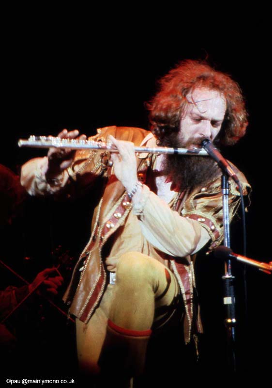 I understand best wishes are in order Happy Birthday Ian Anderson 