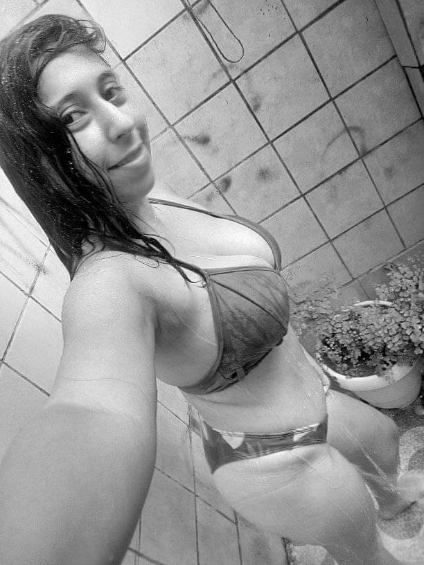 Merhaba arkadaşlar yeniyim revet yapip paylasirsaniz paylasimlarimi sevinirim yeni oldugum icin tanimiyorum kimseyi ***mersin ve civarindan lez ve bisex arkadaslar eklerlerse sevinirim🤗💞💋