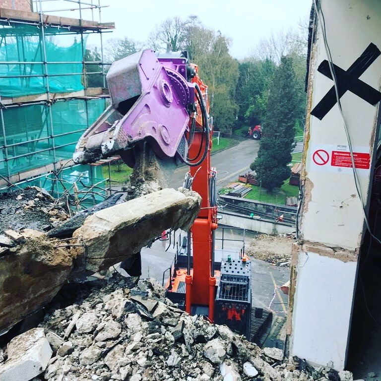 DemoSouthWest's tweet photo. When it comes to #demolition we offer everything from #mechanicaldemolition &amp; #softstrip; to removal of #steelstructures &amp; #dangerousstructures; as well as #concretecrushing &amp; #siteclearance – on sites of all sizes! @HitachiCME https://t.co/uxdpSi38SQ