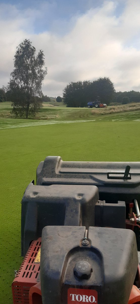 GreensMilford's tweet photo. Morning!! Lots of holes today. https://t.co/AqEuvo1nBE