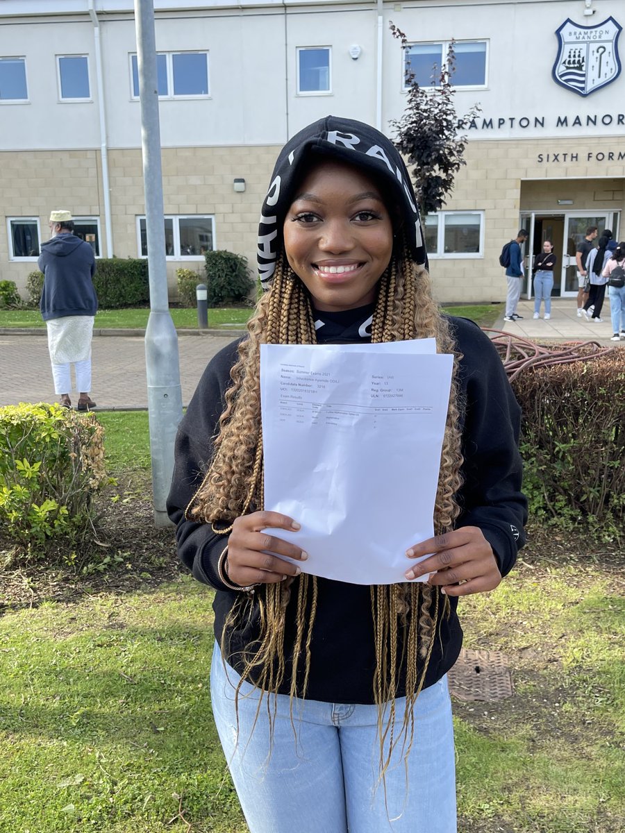 BramptonManor1's tweet image. Inheritance achieved A*A*A* and will be studying Maths at the prestigious Warwick University. Massive congrats Inheritance.