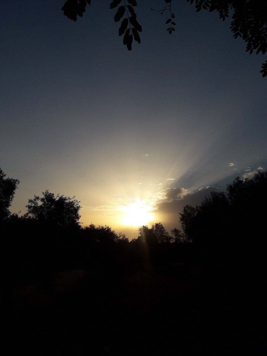 cieloynube's tweet photo. #BuenDíaDeMartes
#OtraRuta
#IdaYVuelta https://t.co/UKCAZht5Hs