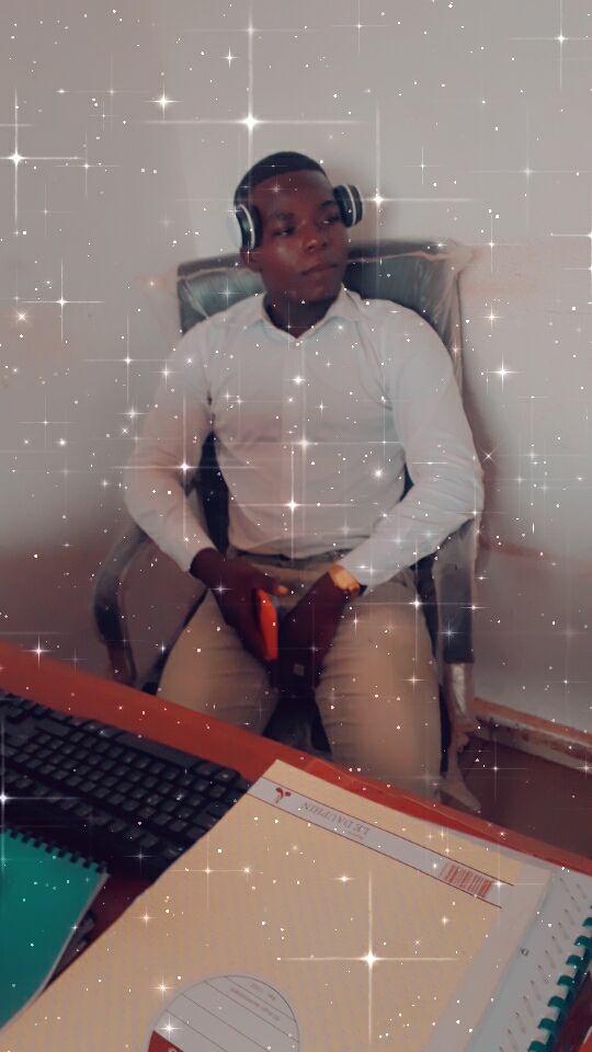 LSamska's tweet image. Diviser pour mieux régner est l'attitude des faibles, car rassembler les gens malgré leurs divergences n'appartient qu'à ceux qui connaissent la valeur de l'être humain.