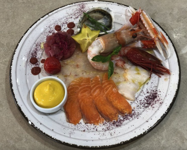 al_museo_Burano's tweet photo. Here is our Crudo Del Doge!
#Rawfish: #carpaccio of pink #prawns, #salmon sashimi, #tuna tartare, kristale oyster, #scallop, #scampo royale and red Mediterranean prawn!
#osteriaalmuseoburano #burano #restaurant #isoladdiburano #ristorante #venetiancuisine #seafood https://t.co/2UtHY2WqDc