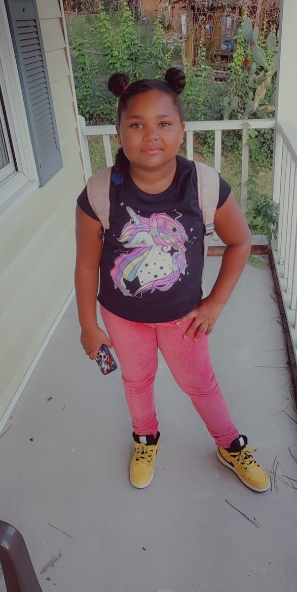 MAUi_WOWii's tweet image. My Lulu this morning 😍 Love you my girllllll 🥰 #SchoolFlow