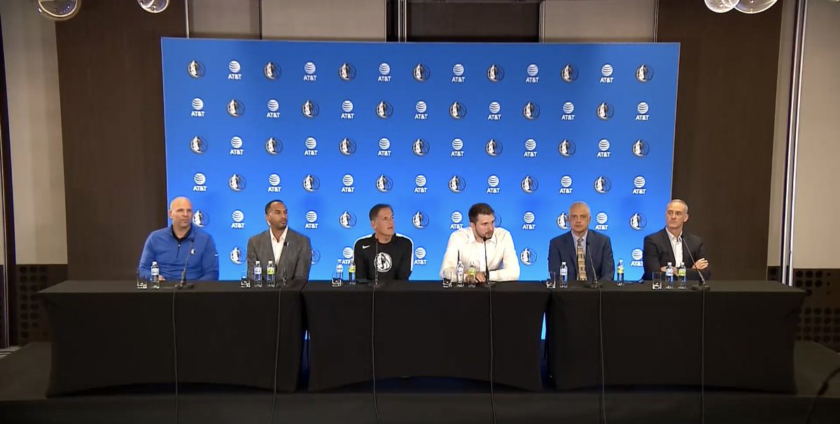 SloveniaInfo's tweet photo. 🏀Congratulations 🍾  @luka7doncic for signing a supermax rockie extension with @dallasmavs | @NBA today in #Ljubljana 🇸🇮👏 #ifeelsLOVEnia https://t.co/2aoBLlecSv