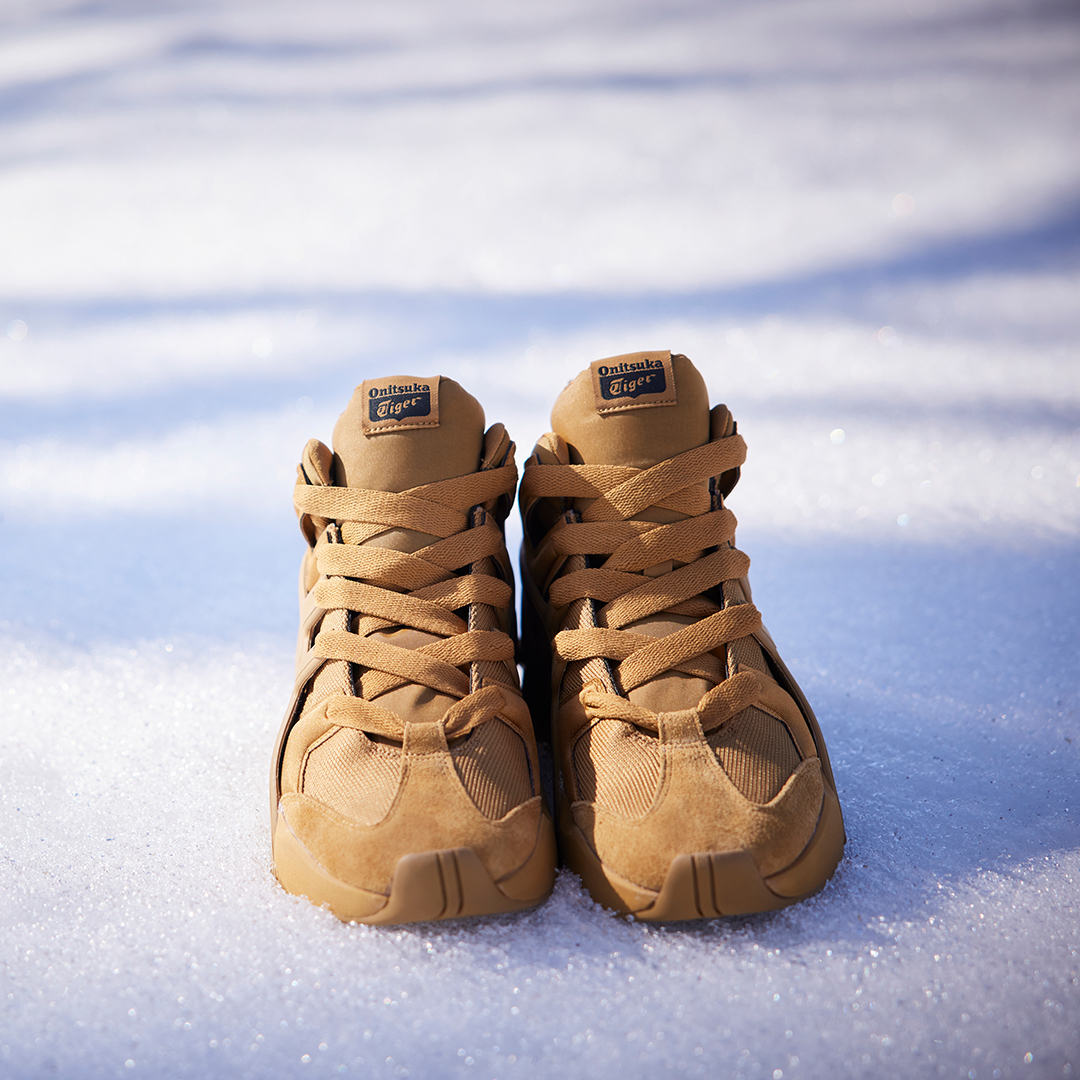 onitsuka big logo trainer