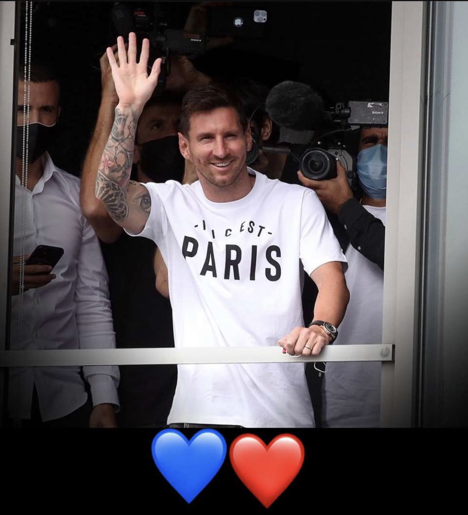 YAZ11X's tweet photo. 🔵🔴🔵🔴 https://t.co/1fEmKf1H9k