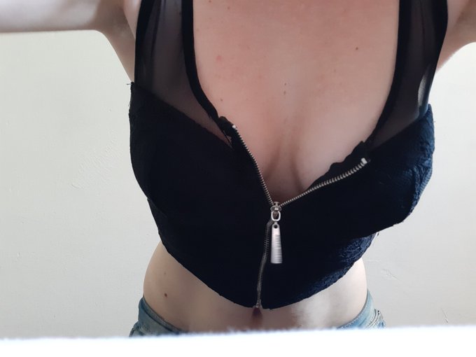 ❗FREE TRIAL❗ 10 spots left❗To get a hot UNCENSORED VIDEO from #onlyfans me covering myself in oil and<a href="/tag/sexy"class="tags"><span>#sexy</span></a><a href="/tag/nude"class="tags"><span>#nude</span></a><a href="/tag/onlyfans"class="tags"><span>#onlyfans</span></a>