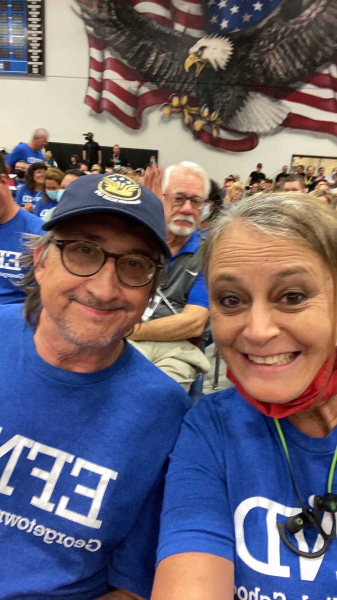 Dgracel's tweet photo. It’s time for our annual convocation selfie!! Ten years in a row except for 2020. #wheresdeb @GeorgetownISD https://t.co/r1KeSL1KbV