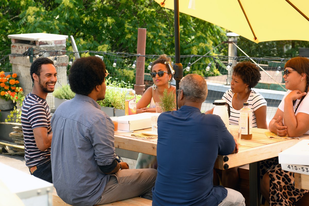 PaulTaylorTO's tweet image. I ordered from one of my favourite #Parkdale pizza spots @cicisparkdale for the #PT4MP campaign's #BlackCaucus. The story of Cici's is amazing - started by Vietnamese immigrants &amp;amp; currently run by Diana Hyunh and her family. Love the pizza slices named after local Parkdale folk!