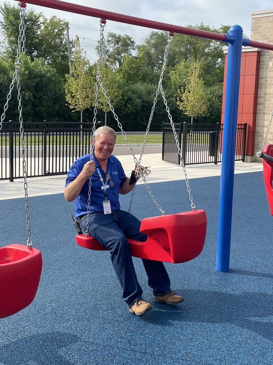 May Whitney EC playground ready to go.  It is so much fun <a href="/LyleErstad1/">Lyle Erstad</a> had to try it out #joyfuljourney