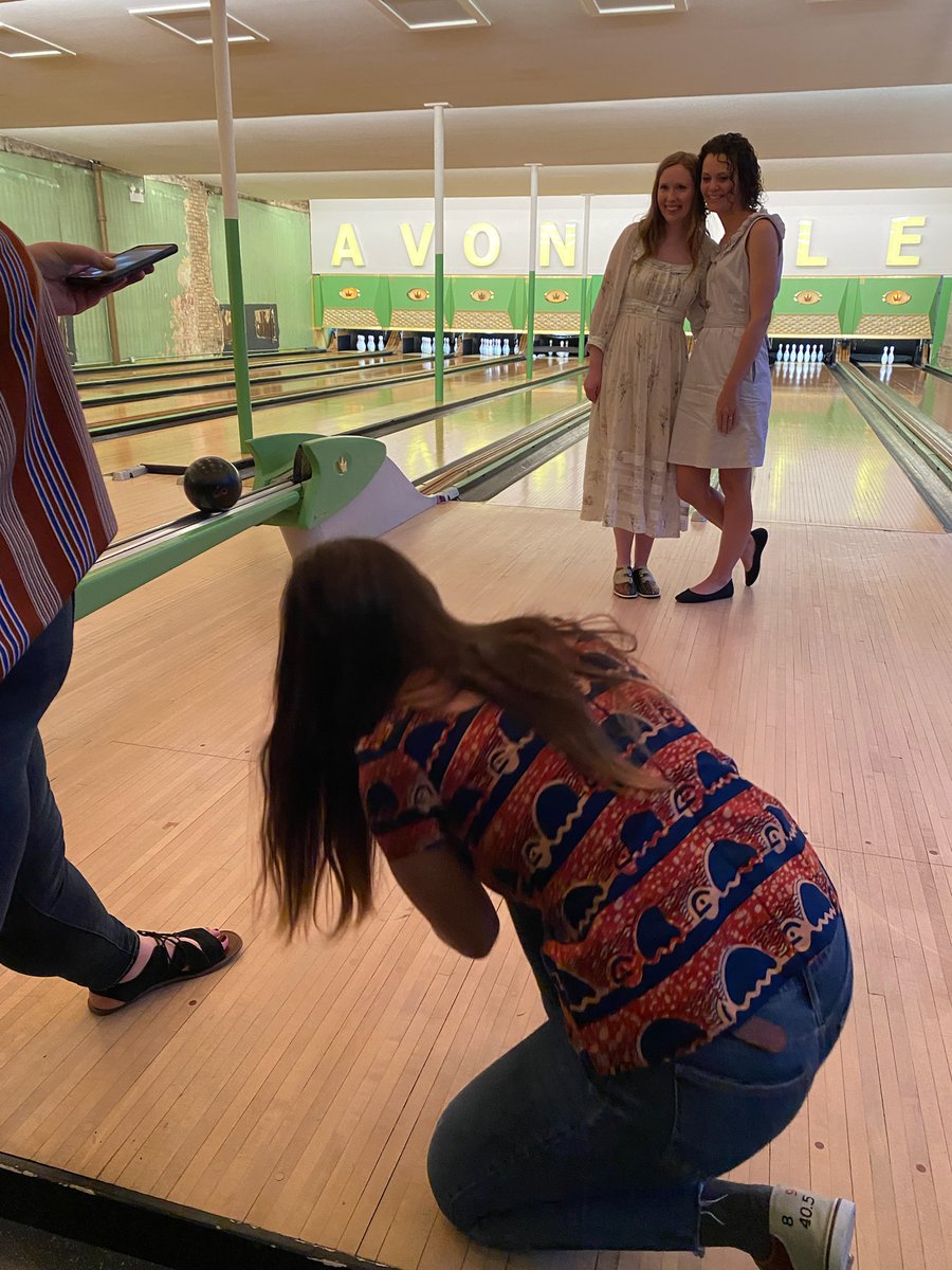 MrsDothemost's tweet photo. Nailed it. 

The set up         vs     The shot https://t.co/4HpUInun5d