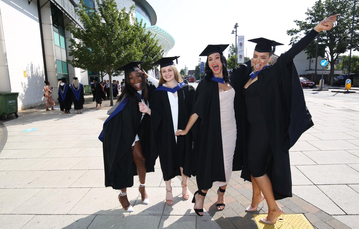 UniWestLondon's tweet photo. This could be you in 3⃣ years’ time!

Give us a call to apply through #Clearing:
📱 020 8231 2468

https://t.co/kYyHmTFrvR  #LoveUWL https://t.co/bUmlqtqsEO