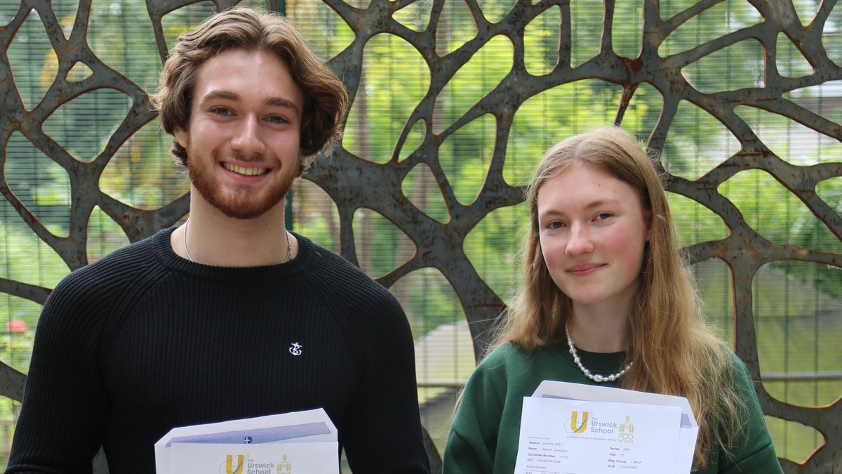 UrswickSchool's tweet image. Urswick has its first Oxbridge students! Miriam will be studying at Cambridge and Cosmo at Oxford. #alevelresults2021 #alevels2021 #resultsday2021 #believeandachieve