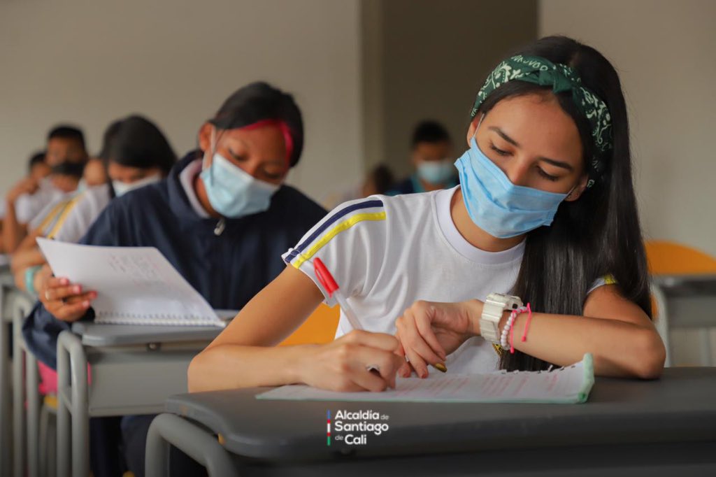 Secretaría de Educación de Cali tweet media
