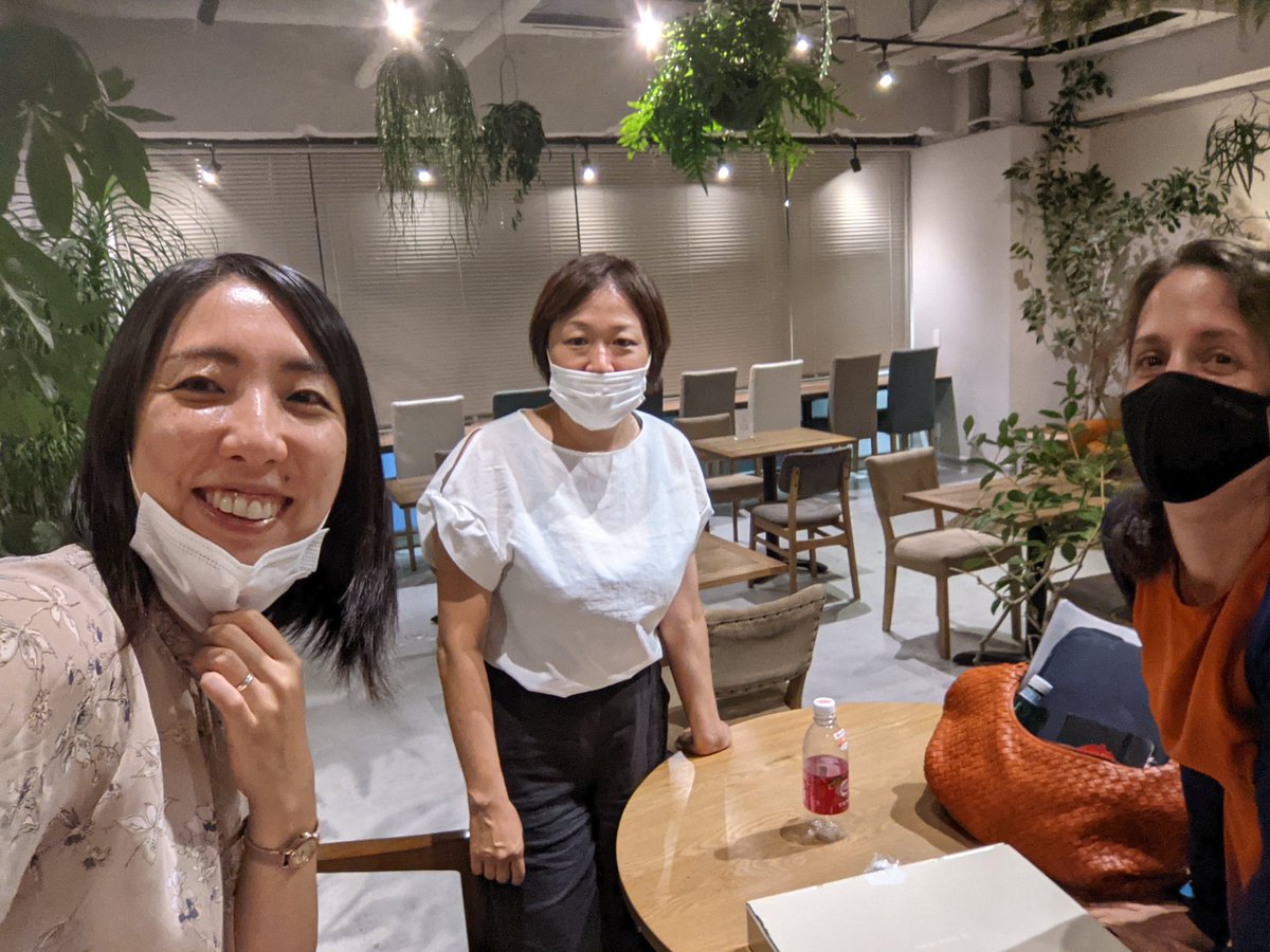 kae_amo_barry's tweet photo. Our Summer School "Streets" is started!
https://t.co/0jEzzjhHT4
#kyotoseika #kyotoseikauniversity #京都精華大学 #art #artandsociety #sociallyengagedart #アート #onlineworkshop #summerschool #sharedcampus #artist #グローバル #京都 #芸術実践 #students #japan #kyoto https://t.co/54ut5jtxHL