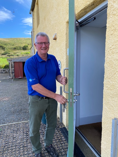 Manager Ian Tillett reopens the Sail Loft after Scottish Covid rules were relaxed yesterday. Book your coastal break now before our diary fills up! sailloft.org #destinationportsoy