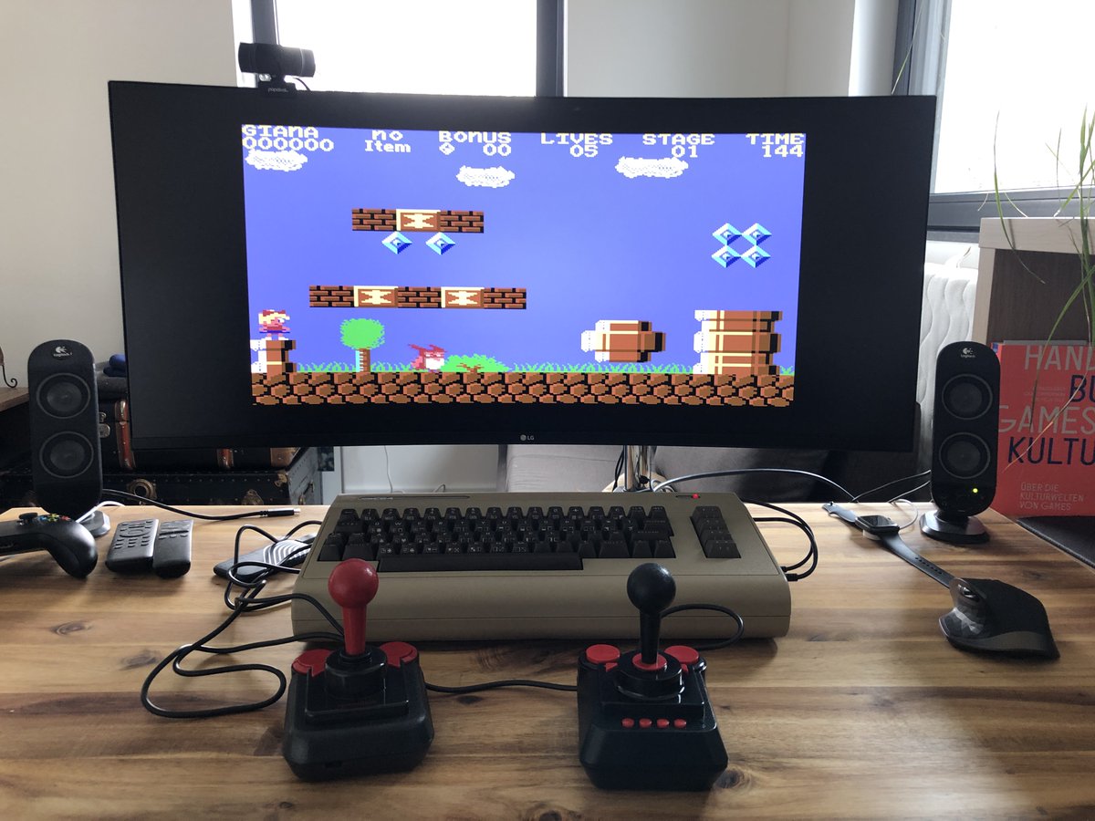 DerNik79's tweet photo. @gameswirtschaft Nice! Obwohl ich mit den originalen Größen eher was übrig habe 😎 siehe hier #TheC64.
Der #Amiga500 war mein erster Computer an dem ich wirklich auch rumgebastelt und sogar selbst Hardware gelötet habe: #RAM Erweiterung, #4PlayerAdapter #XCopyModul...
Schöne #RetroGaming Zeit!🤣 https://t.co/zT8PCylJtt
