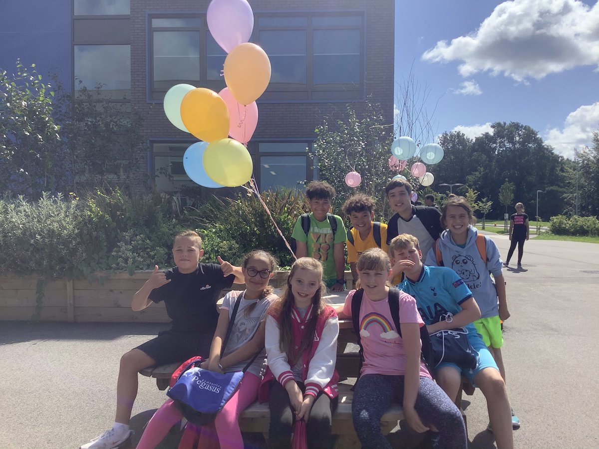 SSTMaidstone's tweet photo. It is so nice to see our students making new friends, in the brilliant sunshine, during their break time today ☀️ https://t.co/bEvrsKhjje