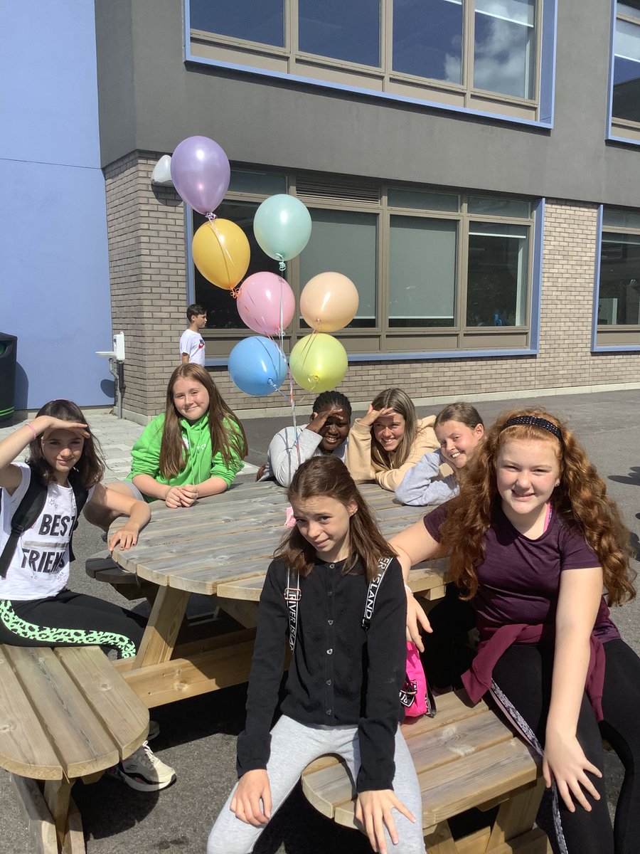 SSTMaidstone's tweet photo. It is so nice to see our students making new friends, in the brilliant sunshine, during their break time today ☀️ https://t.co/bEvrsKhjje