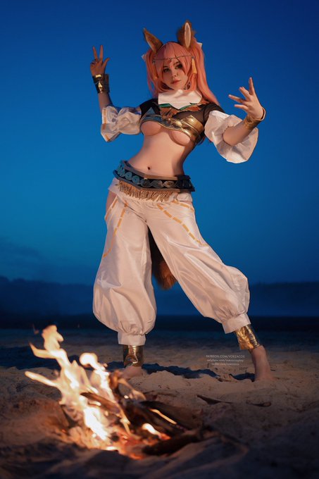 This summer night is made for exotic pleasures🔥What's hotter: fire or my heart?   August sets are all<a href="/tag/bunny"class="tags"><span>#bunny</span></a><a href="/tag/cosplay"class="tags"><span>#cosplay</span></a><a href="/tag/rem"class="tags"><span>#rem</span></a><a href="/tag/rezero"class="tags"><span>#rezero</span></a>