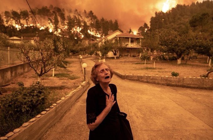 Soncerv's tweet photo. “De qué sirve una casa sino se cuenta con un planeta tolerable donde situarla.” (Henry David Thoreau)
Vamos tarde con la Tierra 😔😢🌎🌍🌏 #CambioClimatico #ClimateEmergency https://t.co/1EbaVNgtxD