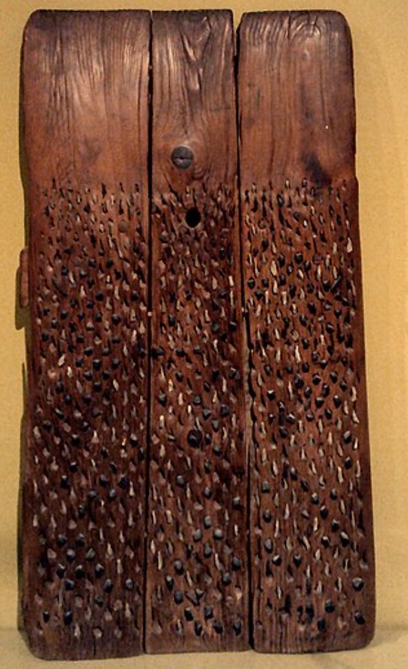 elmacpse's tweet photo. Posteriormente se amontonaba la parva trillada y se disponía para ser limpiada por medio de algún sistema de ventilado
Trillo plano de pedernal. Museo de Artes y Costumbres Populares de Sevilla #culturaand @MuseosAndaluces https://t.co/gmdYe3kAbQ
