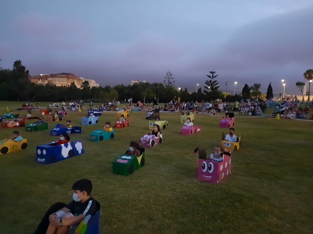 Cultura Melilla (@cultura_melilla) on Twitter photo Las noches en el Parque Forestal son un disfrute para los más pequeños y sus familias. Te invitamos a las 21:30h hoy para ver “Padre no hay más que uno 2”.
#AutoCine #Melilla #Cultura #Cine #Verano <a href="/l_circe/">Elena Fernández Treviño</a> Las noches en el Parque Forestal son un disfrute para los más pequeños y sus familias. Te invitamos a las 21:30h hoy para ver “Padre no hay más que uno 2”.
#AutoCine #Melilla #Cultura #Cine #Verano <a href="/l_circe/">Elena Fernández Treviño</a>