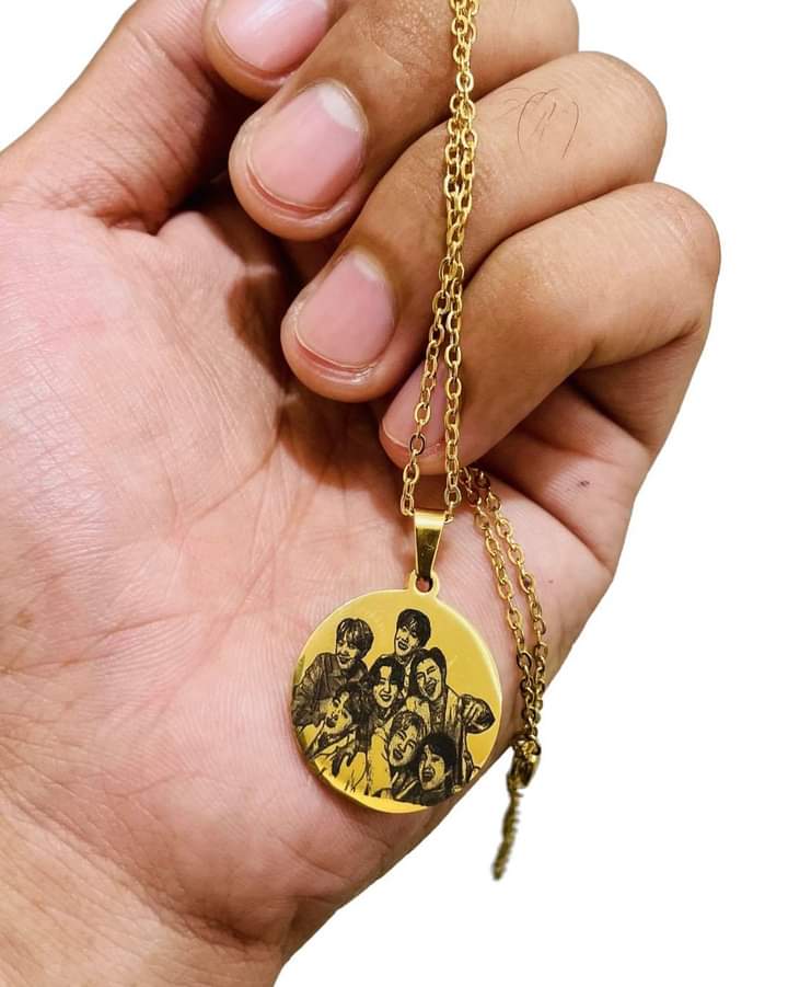TAEKing_Inspire's tweet image. "The only time you should ever look back, is how far you've come". - BTS

#PhotoNecklace
#PhotoKeychain
#RareManila