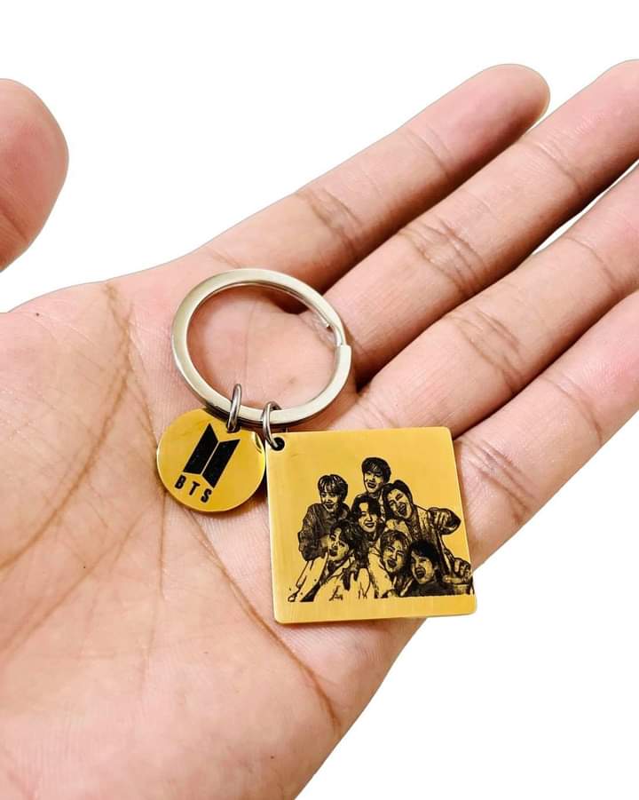 TAEKing_Inspire's tweet image. "The only time you should ever look back, is how far you've come". - BTS

#PhotoNecklace
#PhotoKeychain
#RareManila