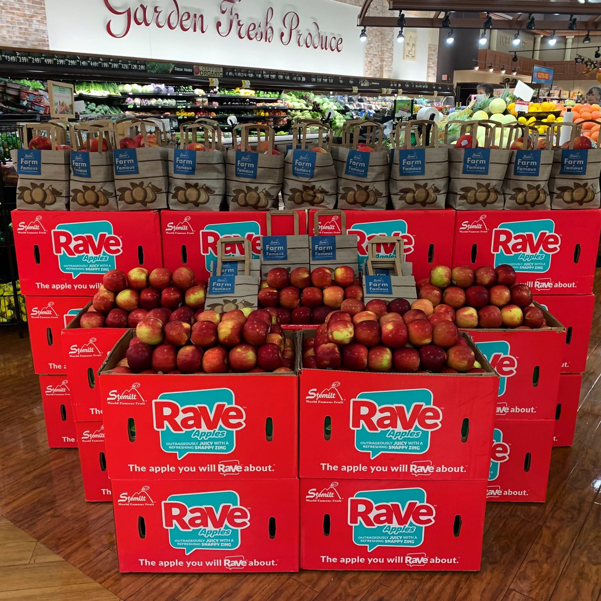 Rave Apples are in season! 
This exciting red cheeked variety from Stemilt with Honeycrisp parentage is one of the first fresh crop apples of the season to be harvested in Washington!  Ideal for August and early September displays. (FSP order code 221612)