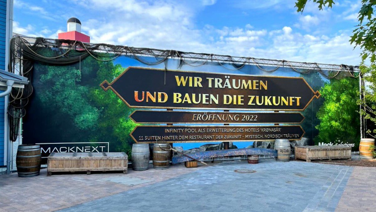 FreizeitparkJu1's tweet photo. Das neu entstandene Resort rund um das Erlebnishotel "Krønasår" und die Wasserwelt #Rulantica am #EuropaPark wird 2022 auffällig erweitert. Geplant sind 11 neue Suiten und ein Infinity-Pool für das Hotel. Auch der Bau des futuristischen Restaurants #Eatrenalin hat schon begonnen. https://t.co/YoEWugAMzF